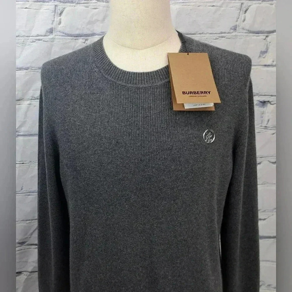 NWT Burberry  Men's Ribbed Sweater TB Logo Cashmere Gray Crewneck Small - Picture 1 of 16